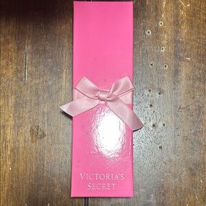 Victoria's Secret wing necklace with Pink Box with Satin Bow